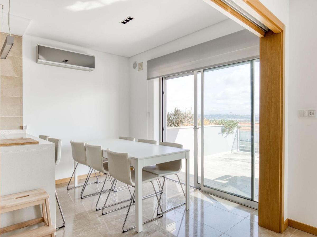 Modern Holiday Home In Salir Do Porto With Swimming Pool Salir de Porto Exterior photo