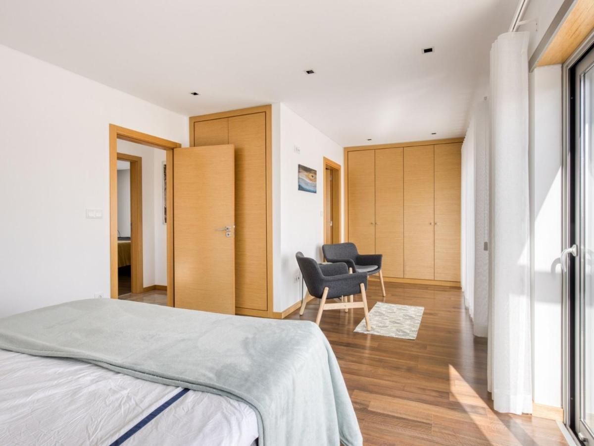 Modern Holiday Home In Salir Do Porto With Swimming Pool Salir de Porto Exterior photo