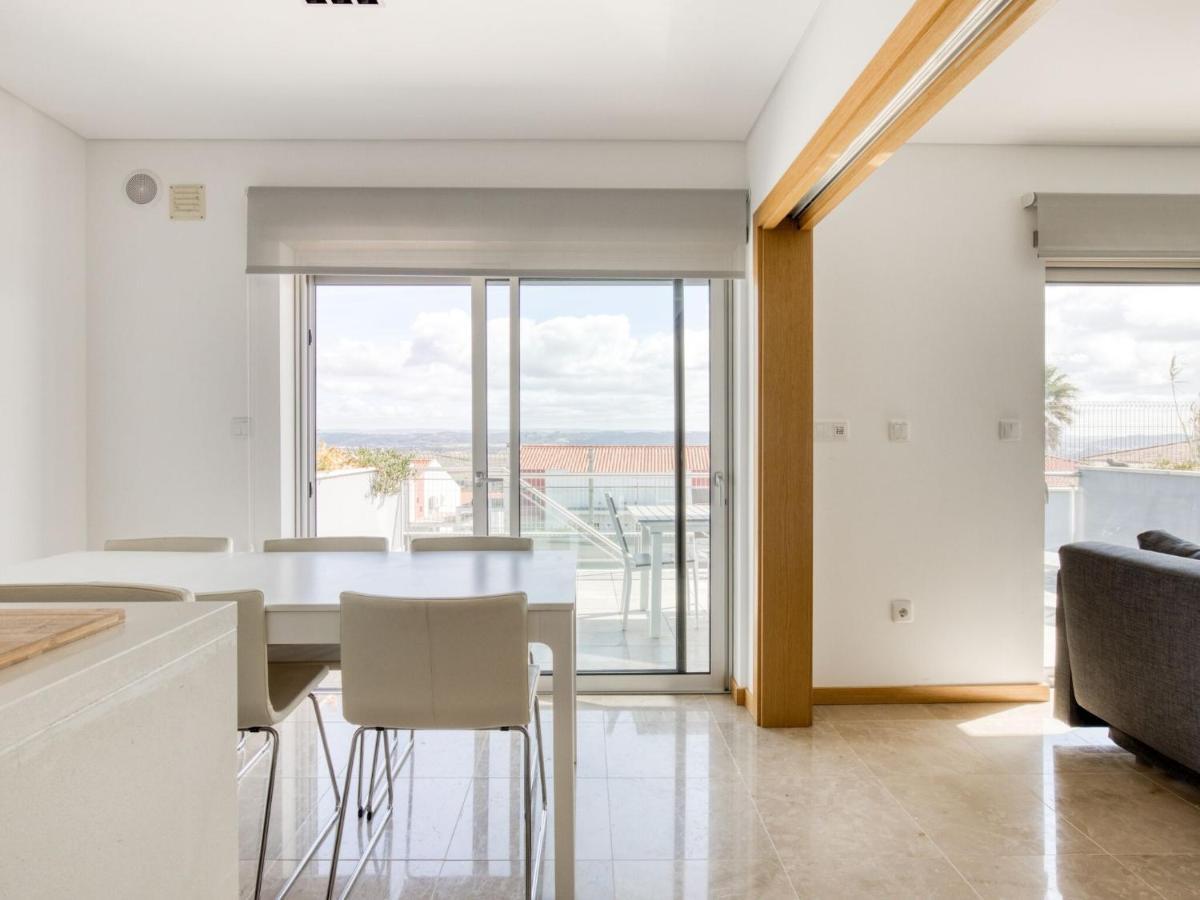 Modern Holiday Home In Salir Do Porto With Swimming Pool Salir de Porto Room photo
